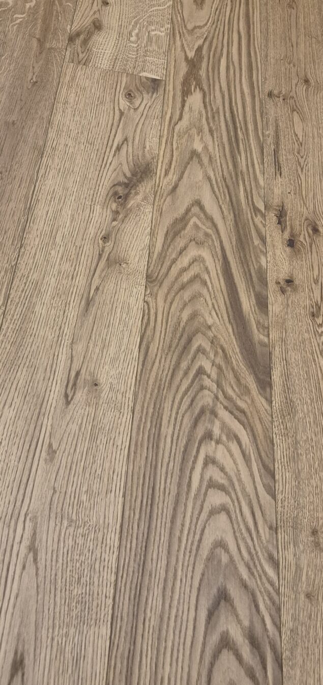 Chertsey Oak Plank Rustic 180 x 15 mm (New)