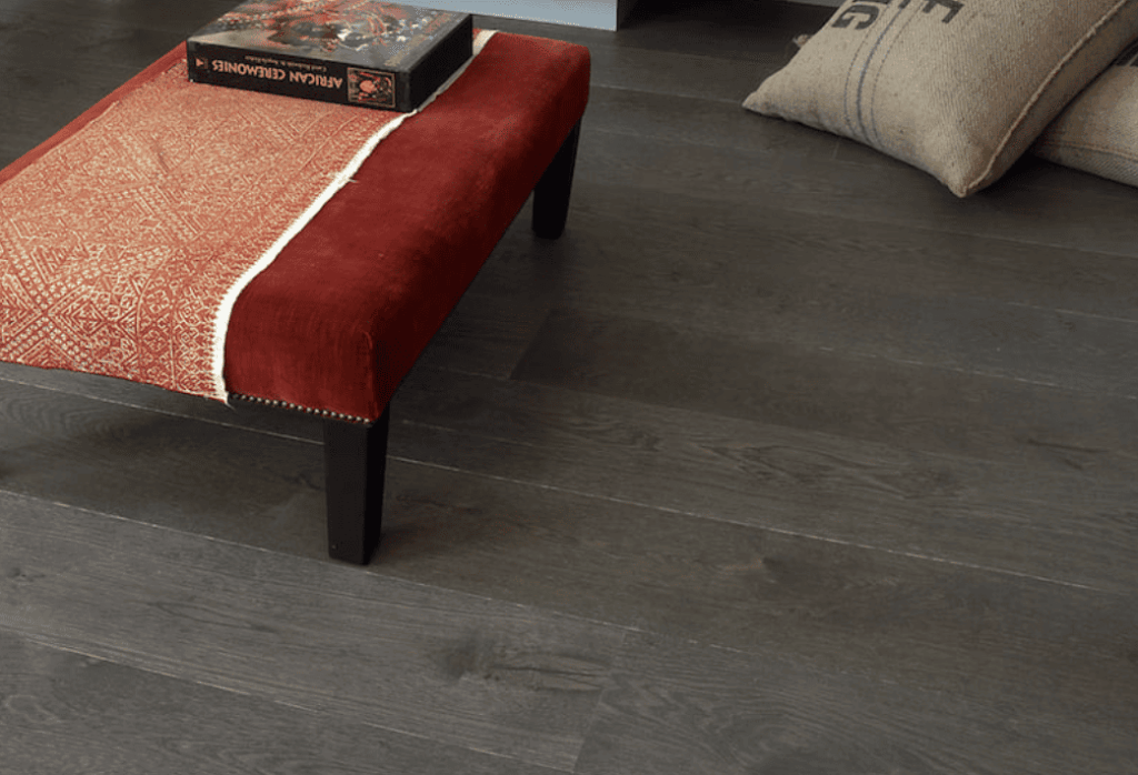 Light Oak Flooring for Bright, Airy Kitchens