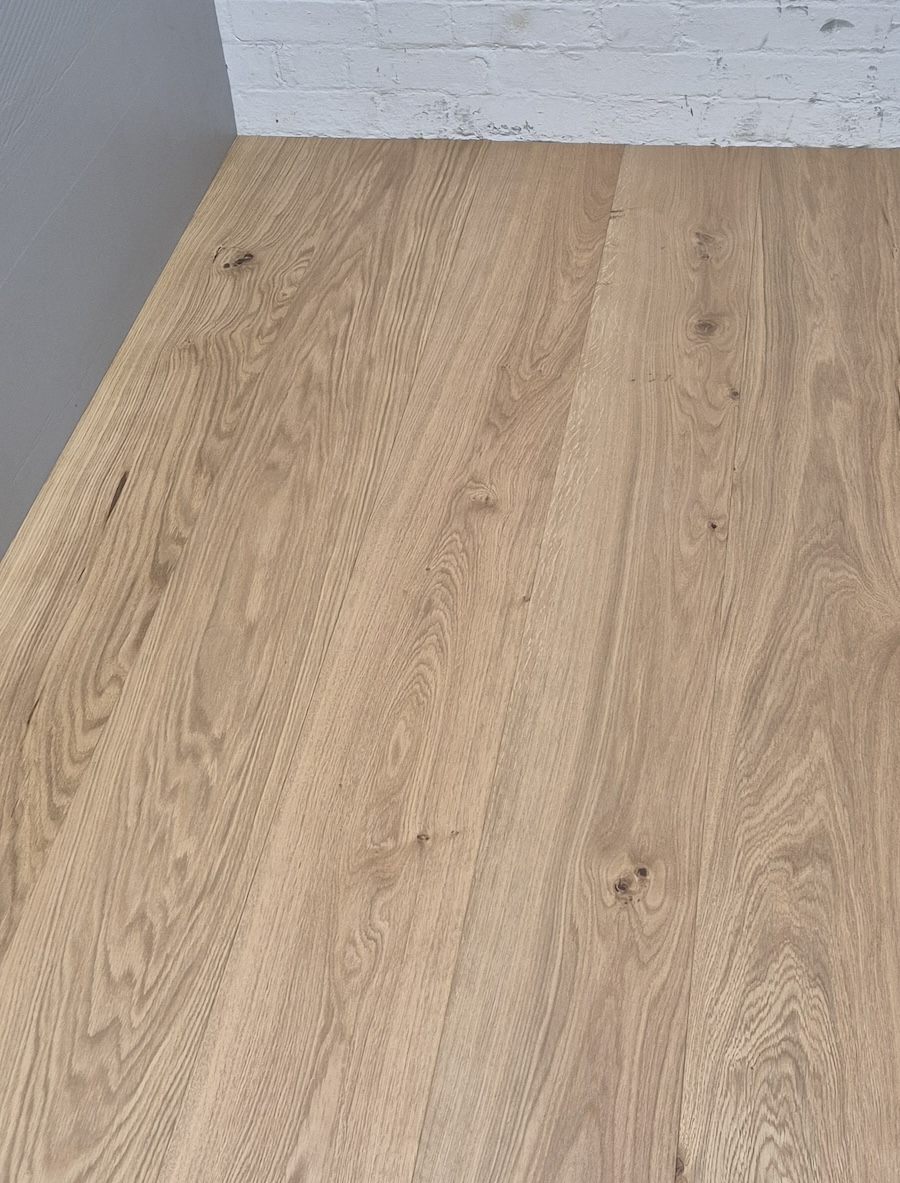 Aintree Oak Plank Natural 210 x 15 mm (New)